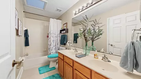 Bath - 224 Bilbao Dr, Saint Augustine, FL 32086 photo 8 of 10