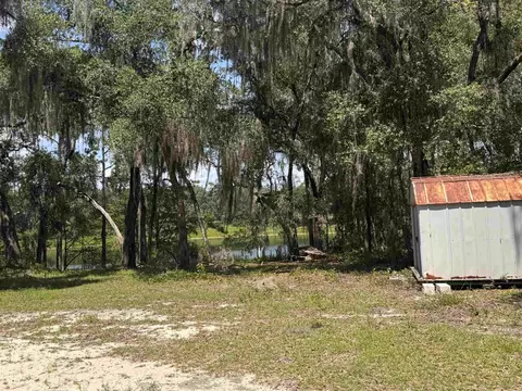 128 Sunset Ln, Interlachen, FL 32148 photo 12