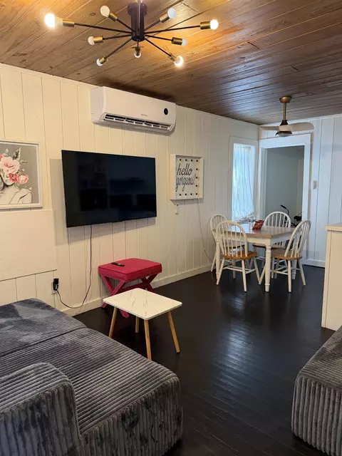 Living - 50 Magnolia Dr Apt 50 A 50 B 48 #50 A, 50 B, 48, Saint Augustine, FL 32080 photo 5 of 6