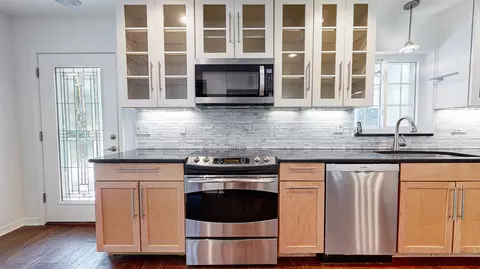Kitchen - 446 Shamrock Rd, Saint Augustine, FL 32086 photo 5 of 7