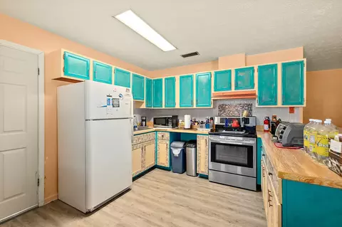 Kitchen - 109 Ferdinand Ave, Saint Augustine, FL 32080 photo 2 of 2