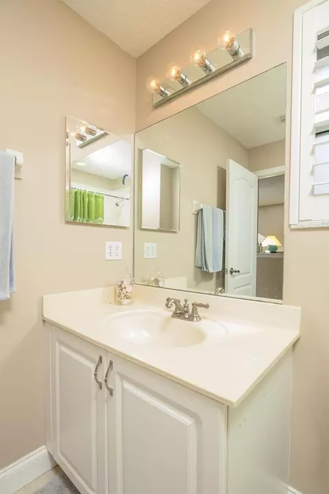 Bath - 400 San Nicolas Way, Saint Augustine, FL 32080 photo 5 of 6