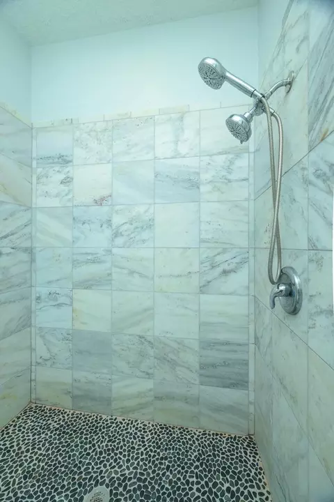 Bath - 400 San Nicolas Way, Saint Augustine, FL 32080 photo 4 of 6