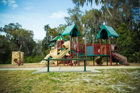 Exterior - 148 Oneida St, Saint Augustine, FL 32084 photo 18 of 20