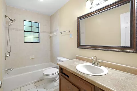 Bath - 604 San Jose Rd, Saint Augustine, FL 32086 photo 1 of 4