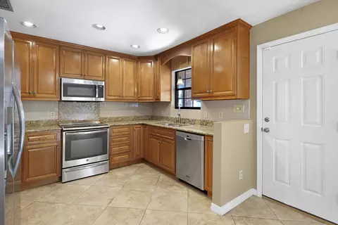 Kitchen - 604 San Jose Rd, Saint Augustine, FL 32086 photo 1 of 2