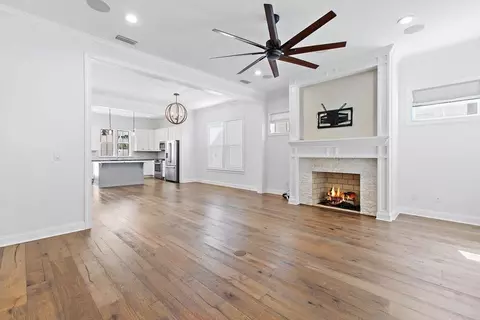 Living - 1954 N Loop Pkwy, Saint Augustine, FL 32095 photo 2 of 4