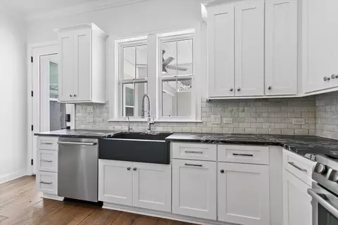 Kitchen - 1954 N Loop Pkwy, Saint Augustine, FL 32095 photo 3 of 4