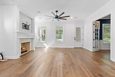 Living - 1954 N Loop Pkwy, Saint Augustine, FL 32095 photo 3 of 4