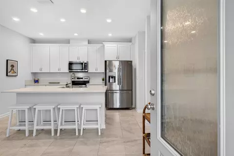 Entry Way - 208 Modesto Dr, Saint Augustine, FL 32086 photo 1 of 5