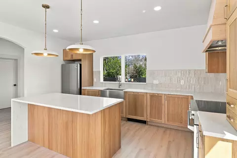 Kitchen - 273 Trade Wind Ln, Saint Augustine, FL 32080 photo 3 of 6