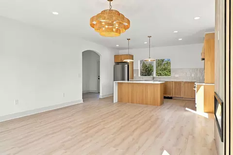 Living - 273 Trade Wind Ln, Saint Augustine, FL 32080 photo 3 of 6