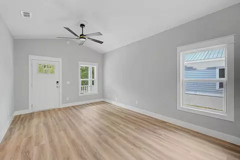 Living - 1016 W 15th St, Saint Augustine, FL 32084 photo 1 of 4