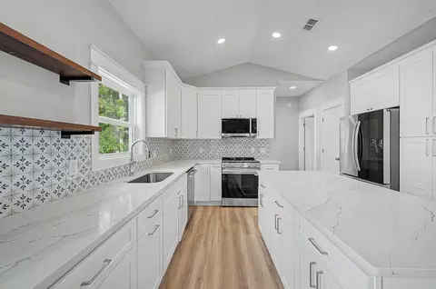 Kitchen - 1016 W 15th St, Saint Augustine, FL 32084 photo 2 of 6