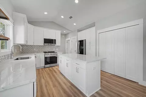 Kitchen - 1016 W 15th St, Saint Augustine, FL 32084 photo 3 of 6