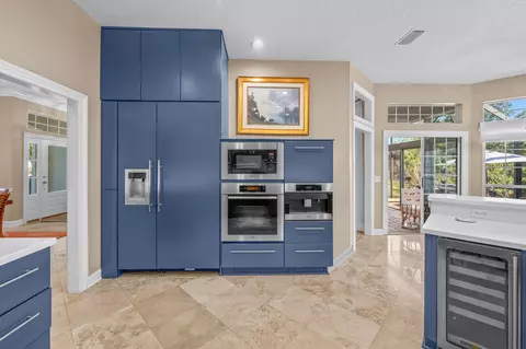 Kitchen - 169 Herons Nest Ln, Saint Augustine, FL 32080 photo 7 of 10