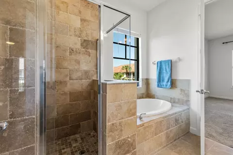 Bath - 654 Market St, Saint Augustine, FL 32095 photo 8 of 11
