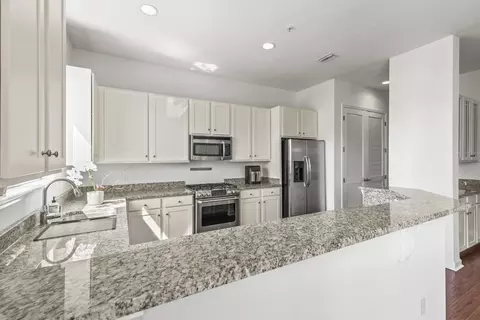 Kitchen - 654 Market St, Saint Augustine, FL 32095 photo 6 of 9