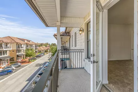 Exterior - 654 Market St, Saint Augustine, FL 32095 photo 5 of 15