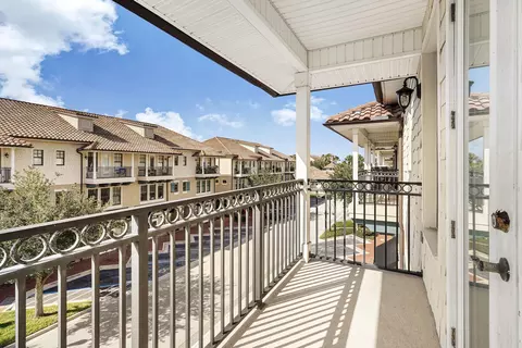 Exterior - 654 Market St, Saint Augustine, FL 32095 photo 9 of 15