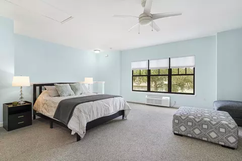 Bedroom - 654 Market St, Saint Augustine, FL 32095 photo 8 of 10