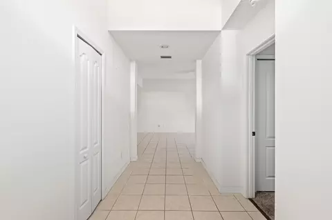Entry Way - 1154 Makarios Dr, Saint Augustine Beach, FL 32080 photo 3 of 3