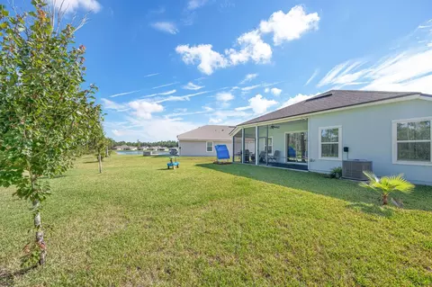 Exterior - 647 Narvarez Ave, Saint Augustine, FL 32084 photo 11 of 20