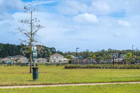 View/Area - 647 Narvarez Ave, Saint Augustine, FL 32084 photo 6 of 21