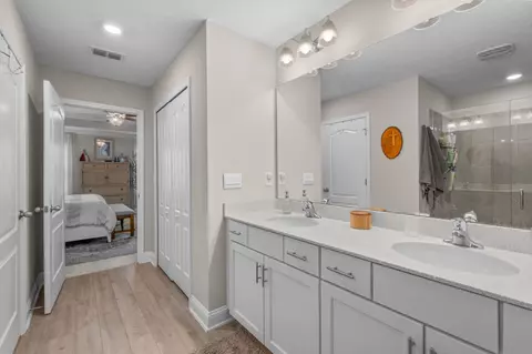 Entry Way - 647 Narvarez Ave, Saint Augustine, FL 32084 photo 4 of 6