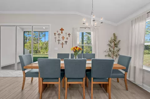 Dining - 647 Narvarez Ave, Saint Augustine, FL 32084 photo 3 of 4