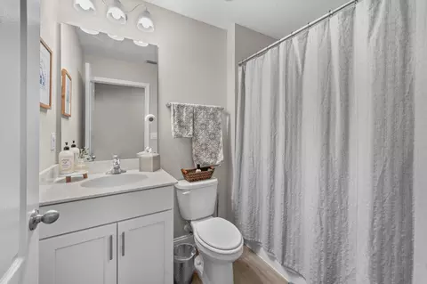Bath - 647 Narvarez Ave, Saint Augustine, FL 32084 photo 4 of 4