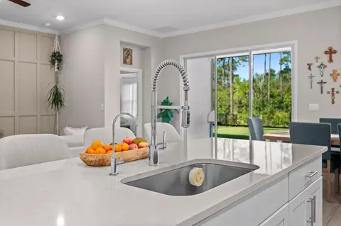 Kitchen - 647 Narvarez Ave, Saint Augustine, FL 32084 photo 6 of 11