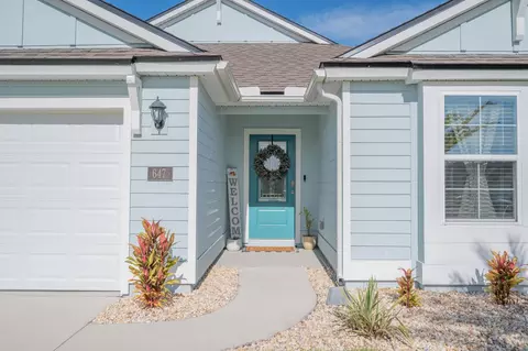 Entry Way - 647 Narvarez Ave, Saint Augustine, FL 32084 photo 1 of 6