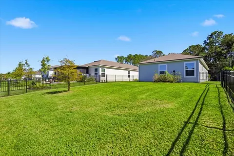 Exterior - 80 Bogey Pl, Bunnell, FL 32110 photo 4 of 9