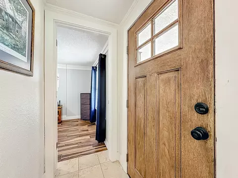 Entry Way - 18 Solano Ave, Saint Augustine, FL 32080 photo 2 of 3