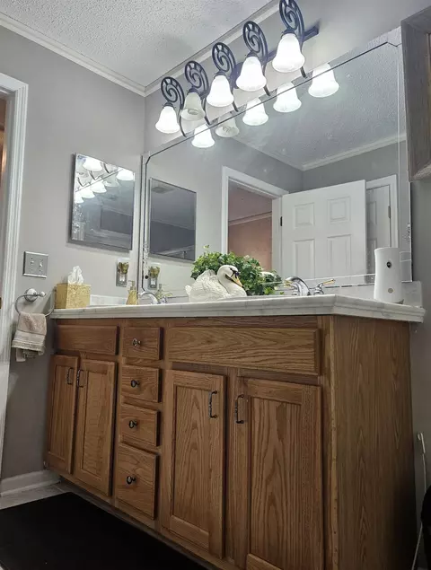 Bath - 1273 Ardmore St, Saint Augustine, FL 32092 photo 1 of 1