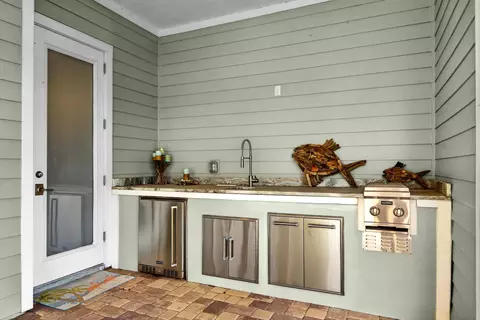 Kitchen - 247 Rum Runner Way, Saint Johns, FL 32259 photo 5 of 5