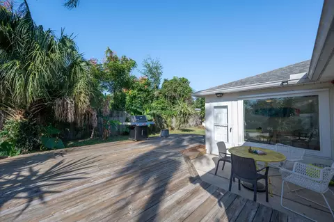 Exterior - 242 Shamrock Rd, Saint Augustine, FL 32086 photo 4 of 11