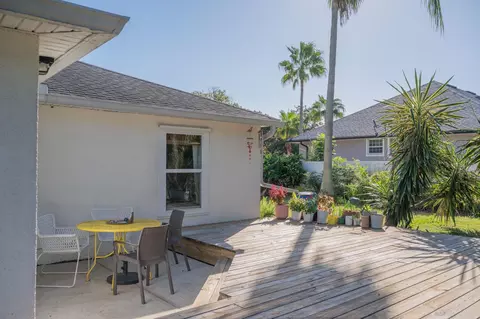 Exterior - 242 Shamrock Rd, Saint Augustine, FL 32086 photo 8 of 11