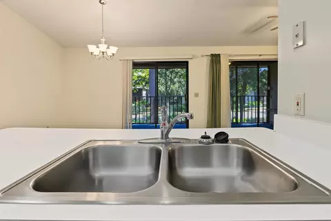 Kitchen - 4 Navarra Ct, Saint Augustine, FL 32086 photo 3 of 3