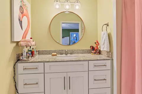 Bath - 60 Kon Tiki Cir, Saint Augustine, FL 32080 photo 2 of 6