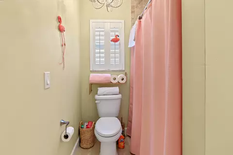 Bath - 60 Kon Tiki Cir, Saint Augustine, FL 32080 photo 3 of 6