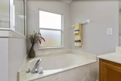 Bath - 152 Old Hickory Forest Rd, Saint Augustine, FL 32084 photo 3 of 4