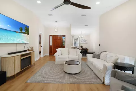 Living - 113 Jasmine Rd, Saint Augustine, FL 32086 photo 2 of 3