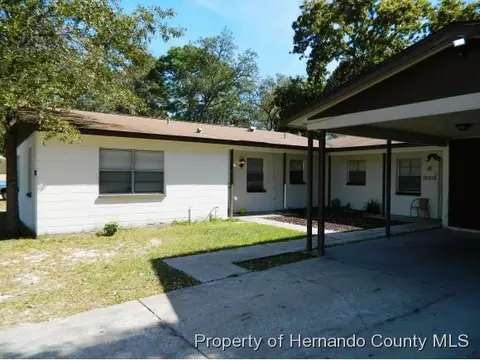 10312 Usher St, Spring Hill, FL 34608 photo 2