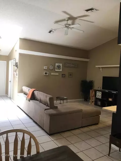 3351 Everett Ave, Spring Hill, FL 34609 photo 12