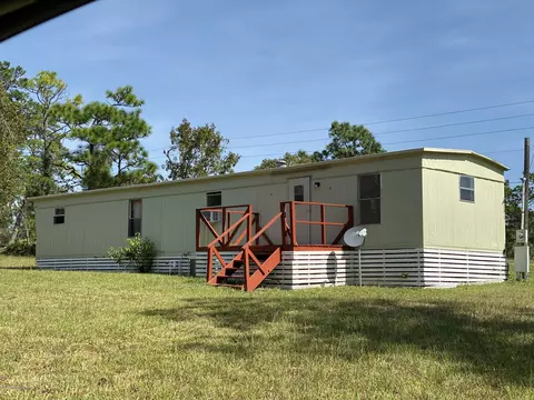 6181 Nodoc Rd, Spring Hill, FL 34609 photo 2