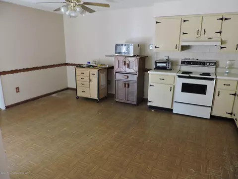 1271 Markham Ave, Spring Hill, FL 34606 photo 3