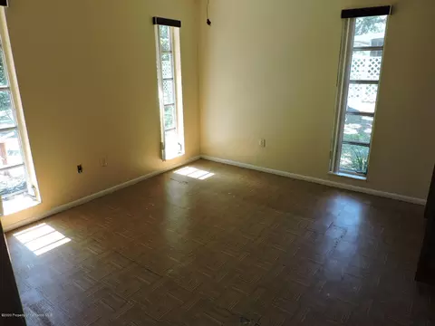 1271 Markham Ave, Spring Hill, FL 34606 photo 6