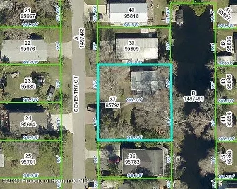 7268 Coventry Ct, Weeki Wachee, FL 34607 photo 2